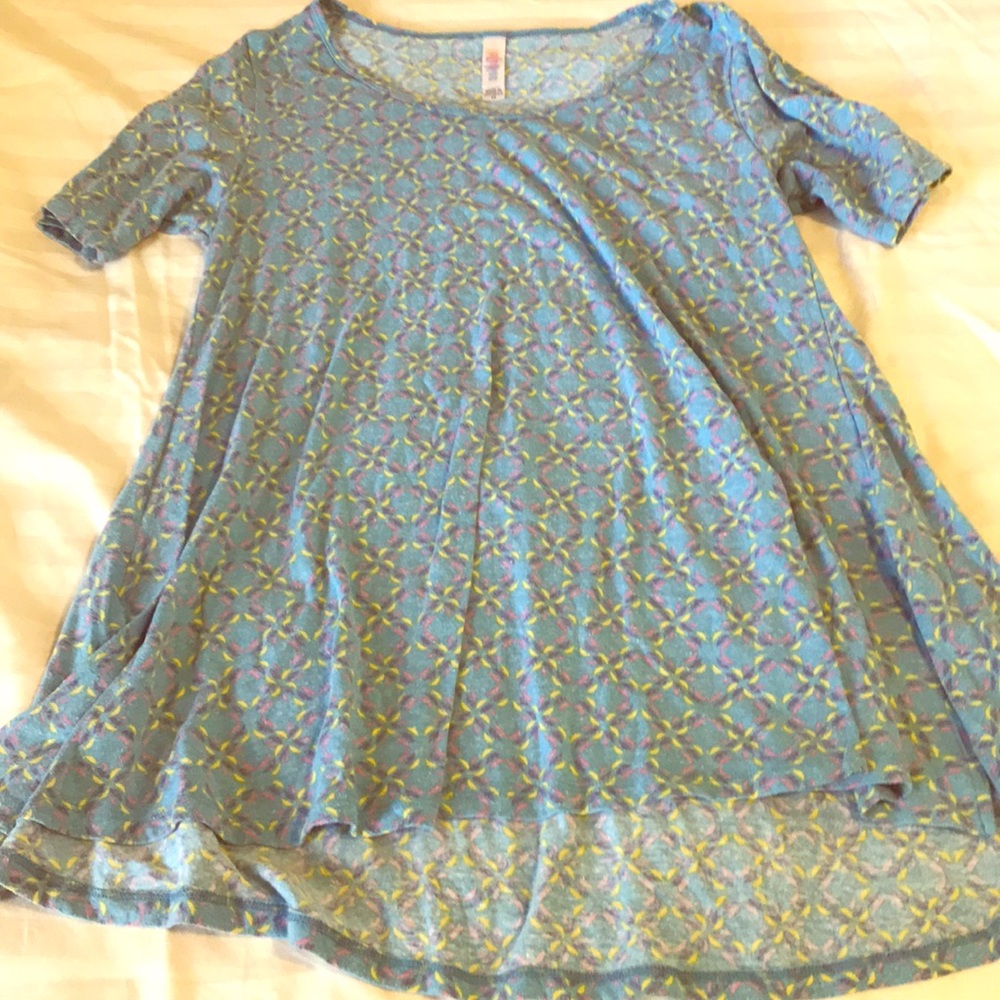 LulaRoe Tee